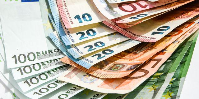 هل نشهد تراجع الدولار مقابل اليورو ؟ اليكم التحليل الفني اليوم 28/11/2022